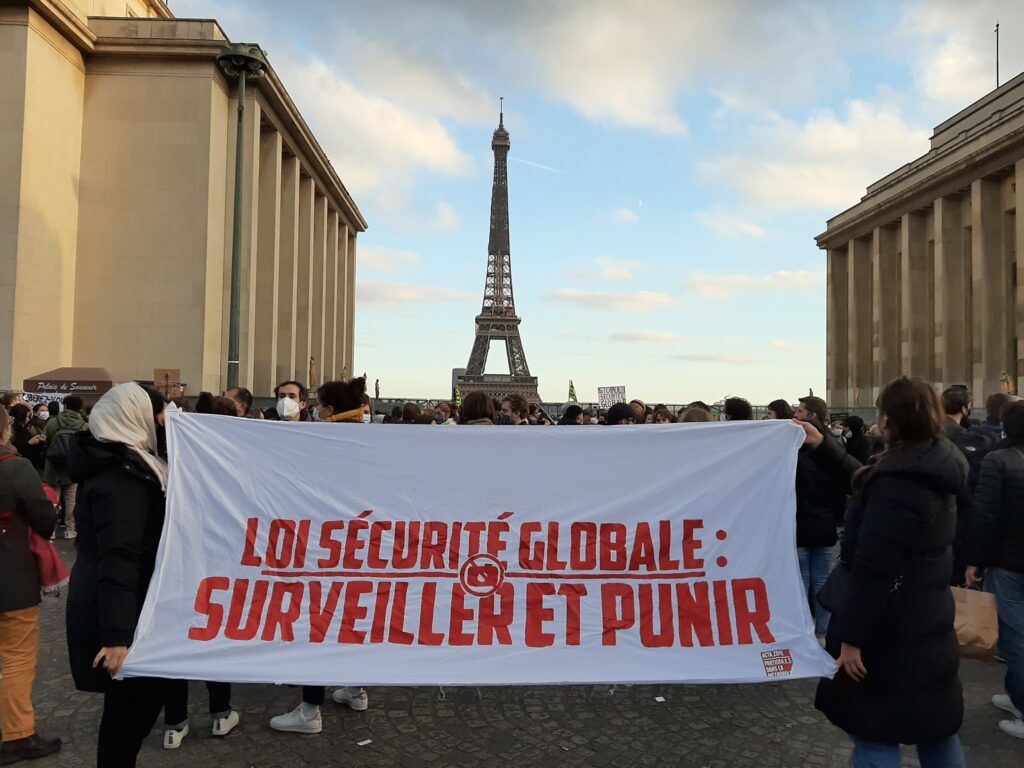 Trocadéro : Rassemblement massif contre la Loi Sécurité Globale