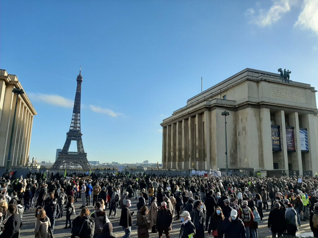 Trocadéro : Rassemblement massif contre la Loi Sécurité Globale