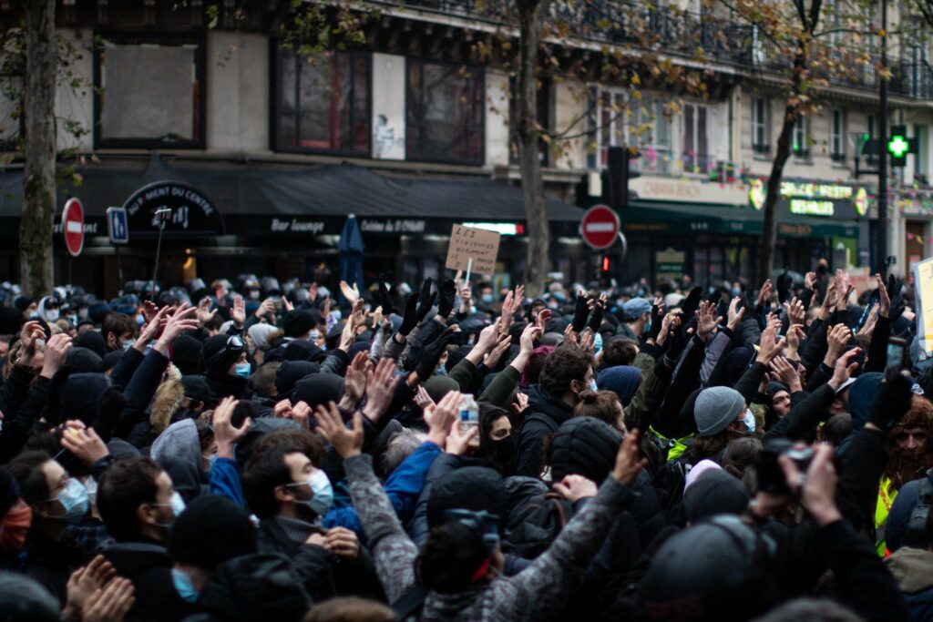 Défouloir répressif contre la Marche des Libertés à Paris