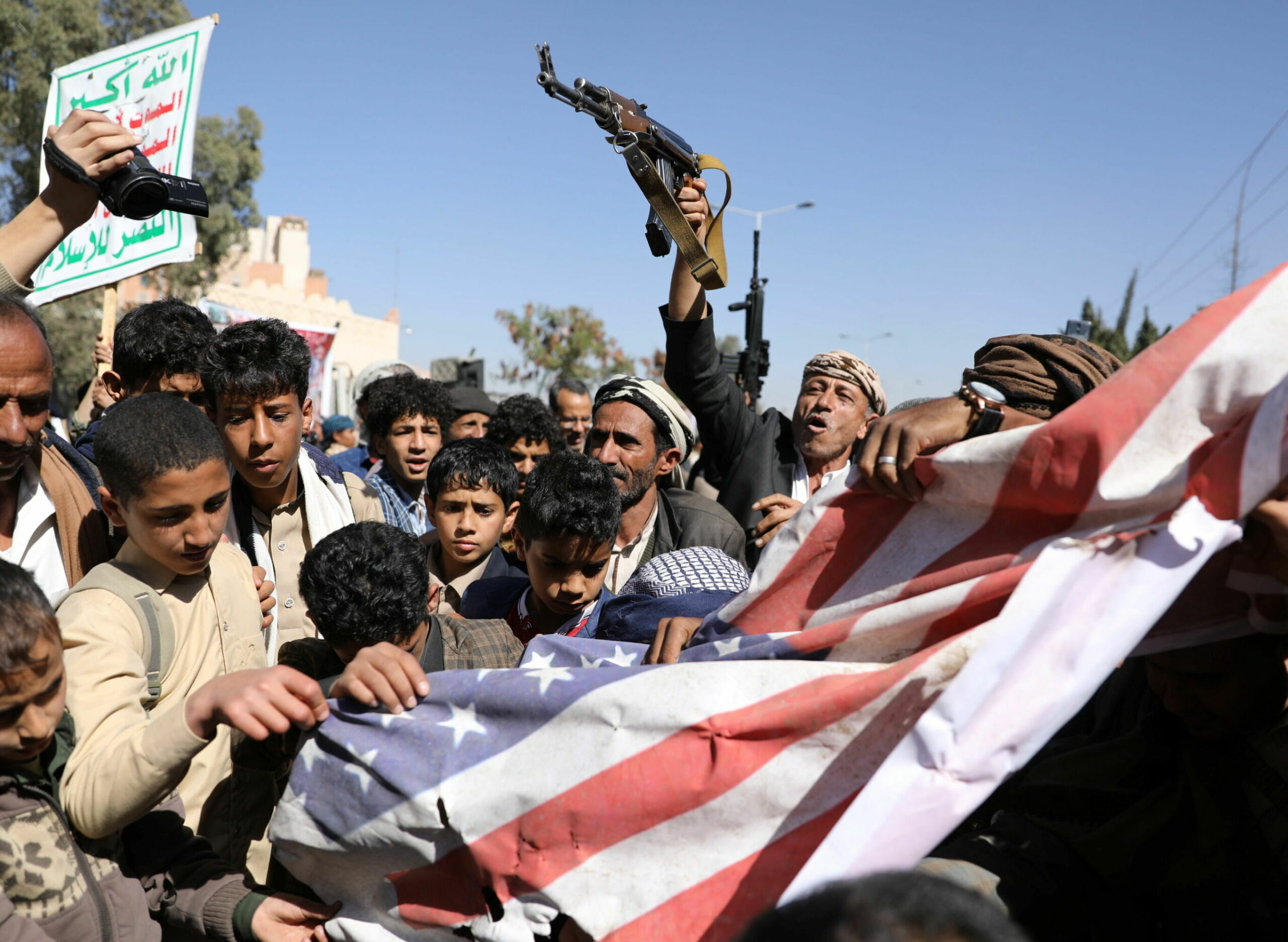 « Qui tue le peuple yéménite ? L'Amérique »