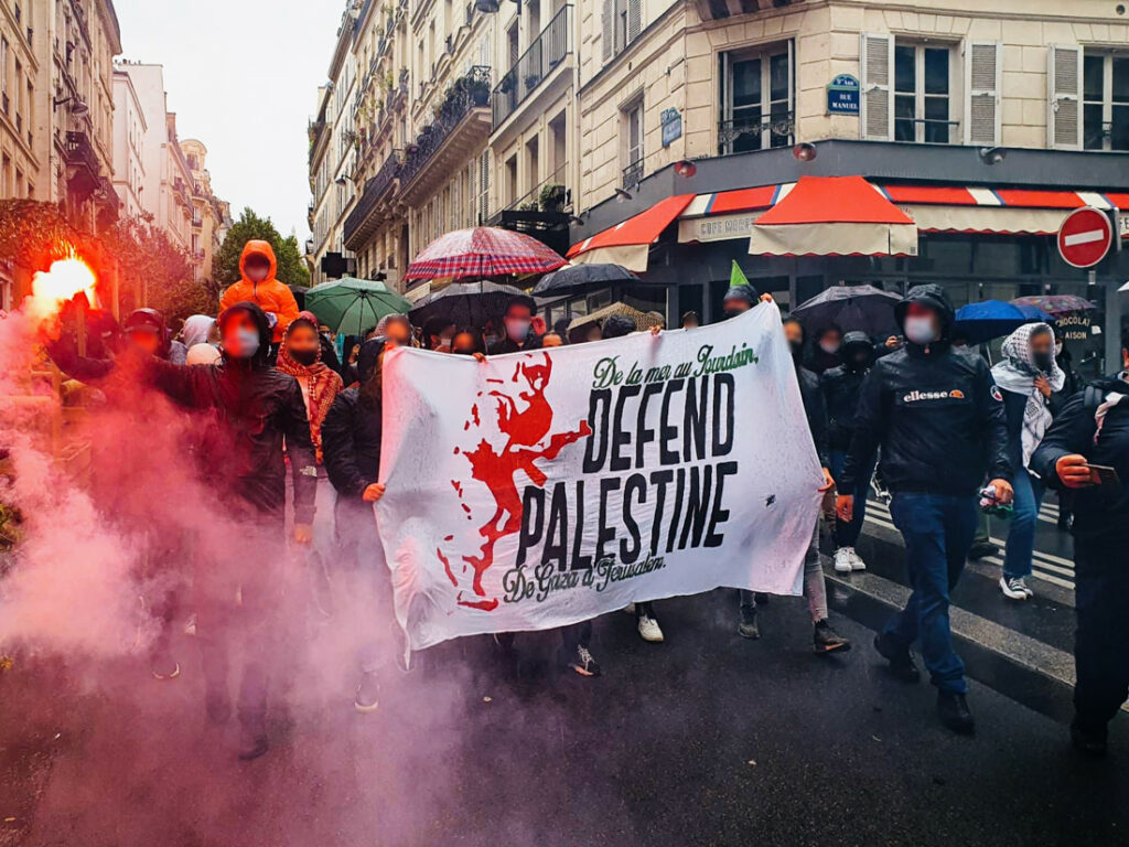 « Nous sommes tous des Palestiniens » : Des milliers de personnes bravent l'interdiction de manifester à Paris